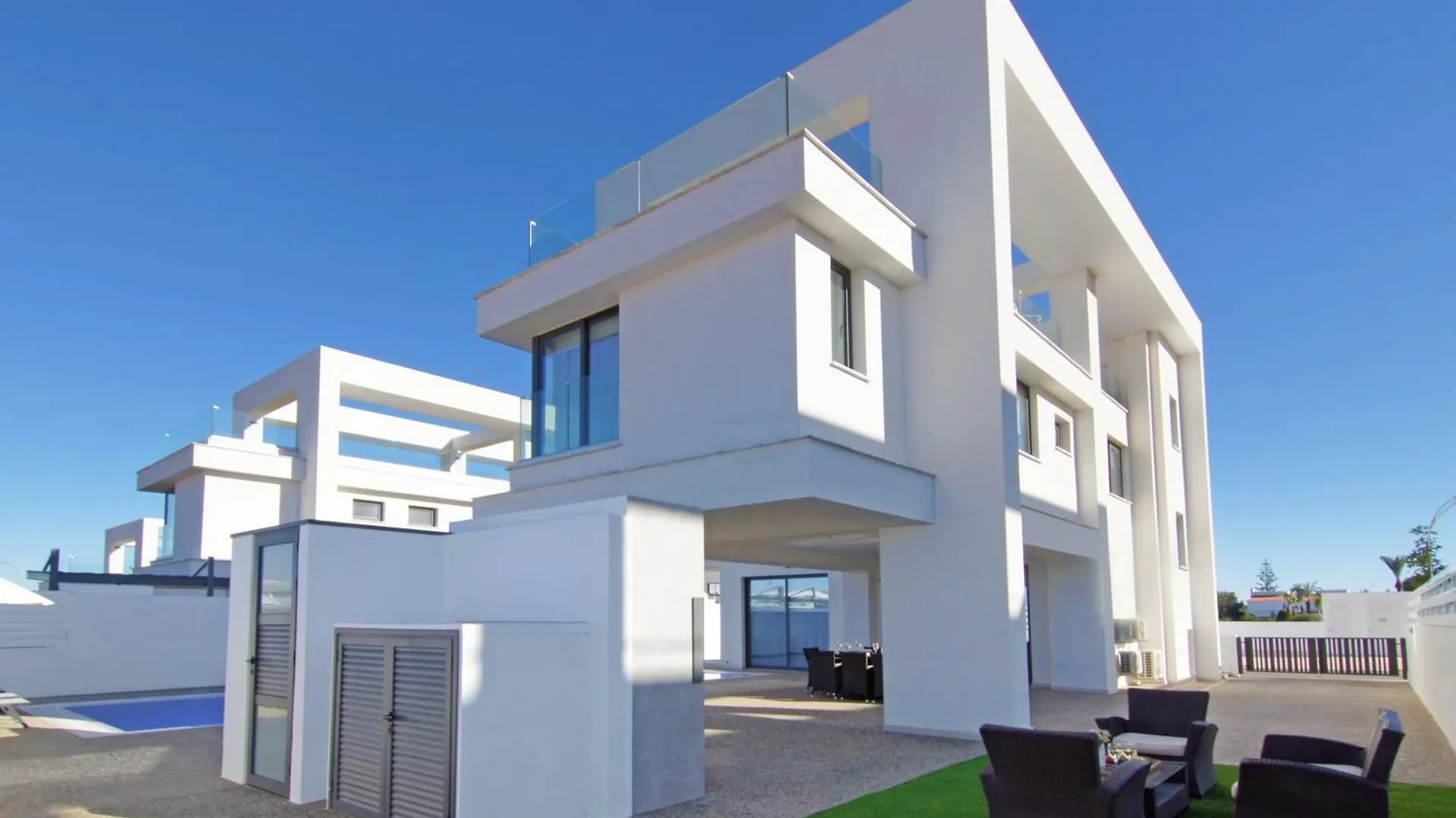 Villa Amazonia - Large Private Pool Protaras